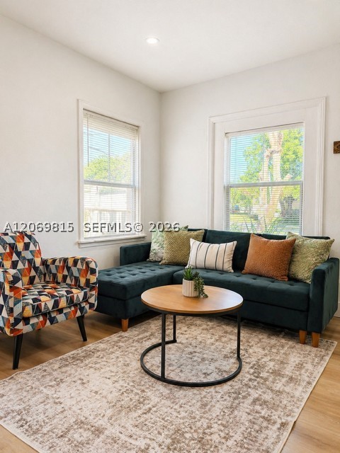 204 SW 2nd Ave Property Photo 1