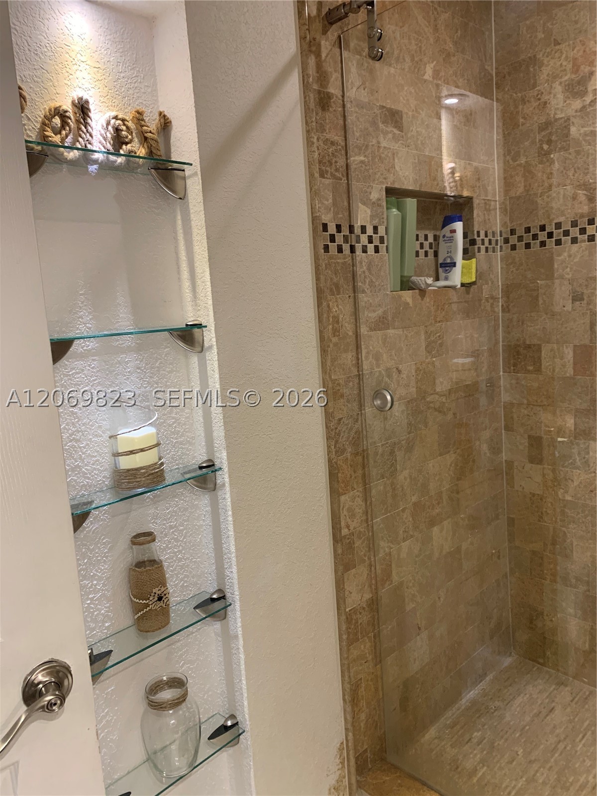 1250 Se 29th St 204-58 Property Photo 4