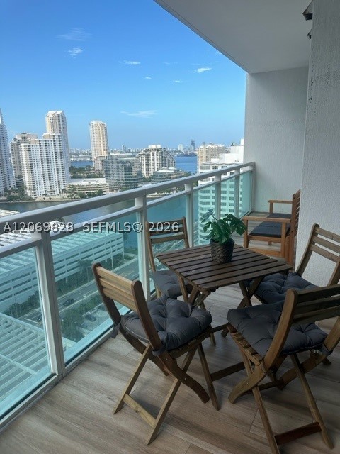 950 Brickell Bay Dr 2104 Property Photo 27
