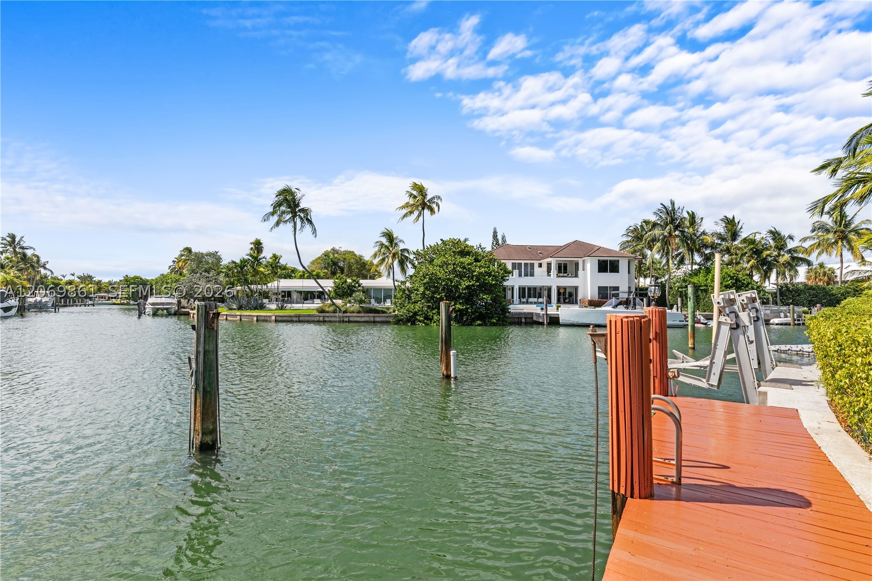 241 Cape Florida Dr Property Photo 48