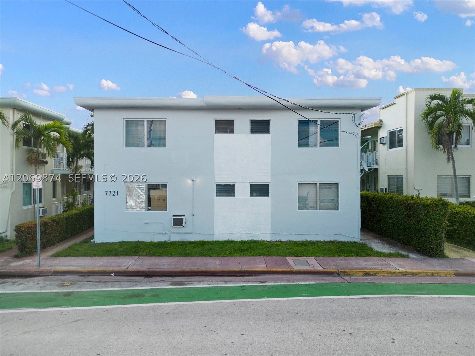 7721 Dickens Ave 6 Property Photo 15