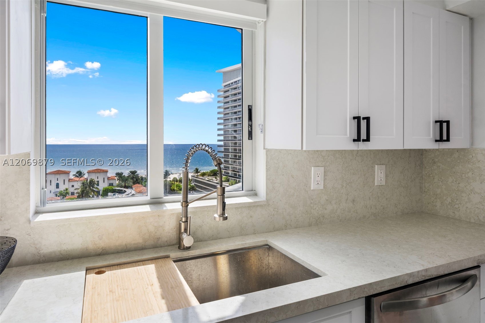 5900 Collins Ave 1204 Property Photo 13