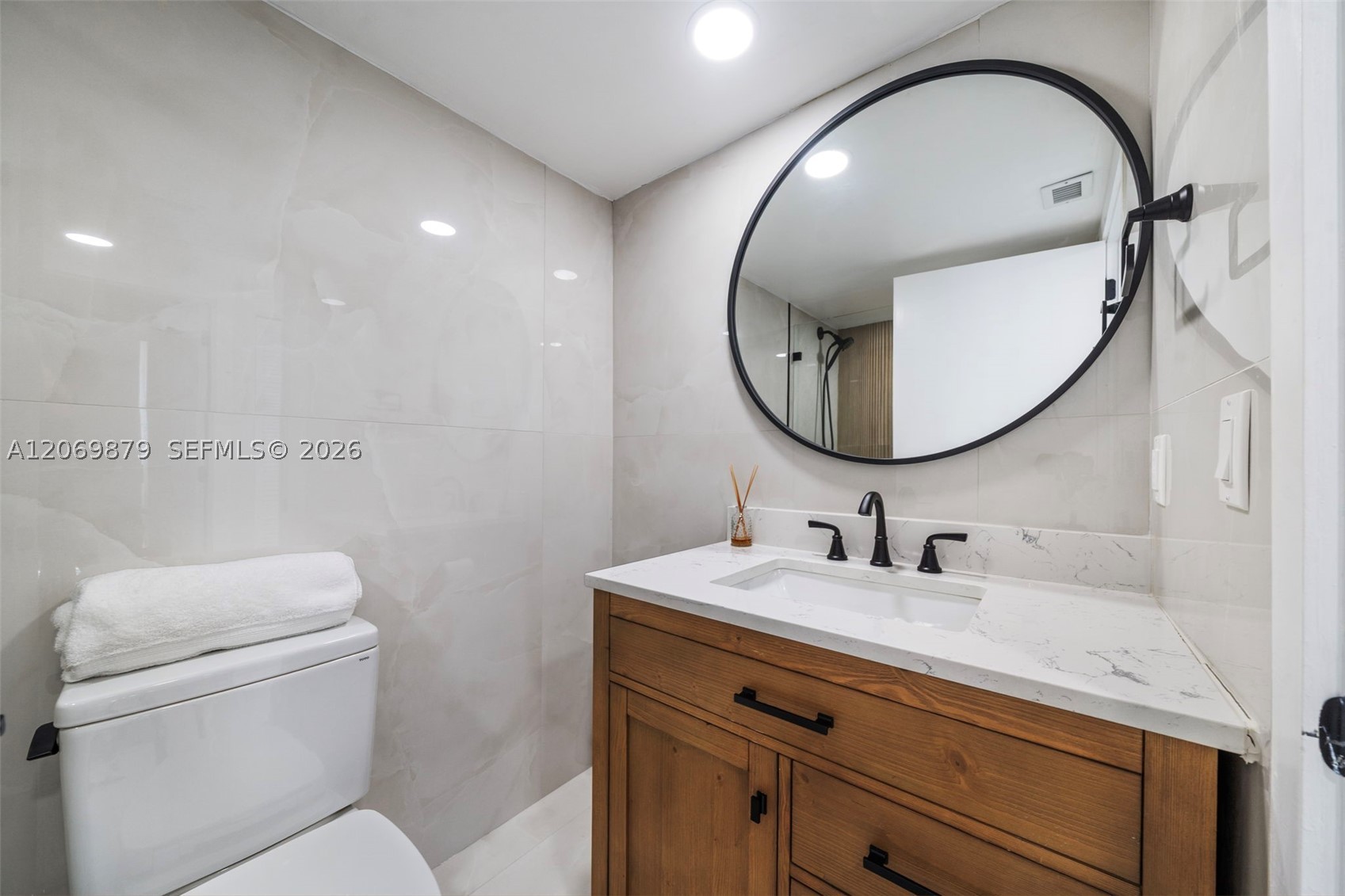 5900 Collins Ave 1204 Property Photo 14