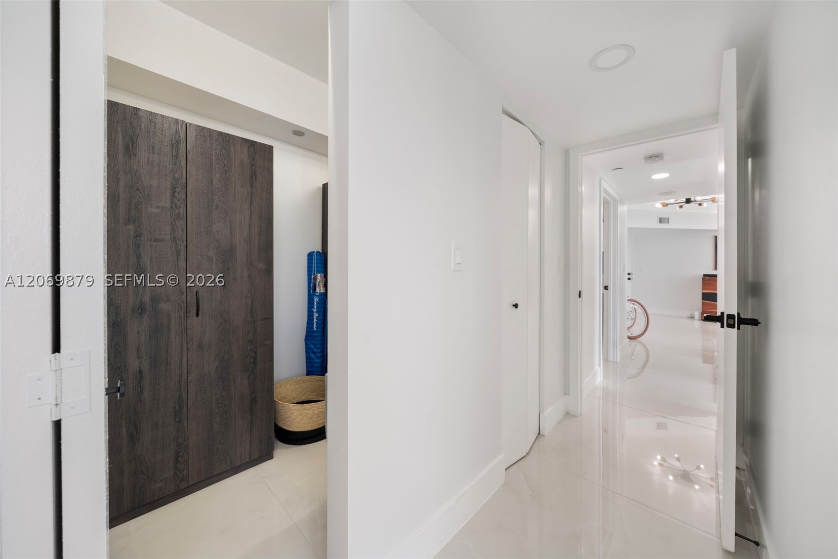 5900 Collins Ave 1204 Property Photo 26