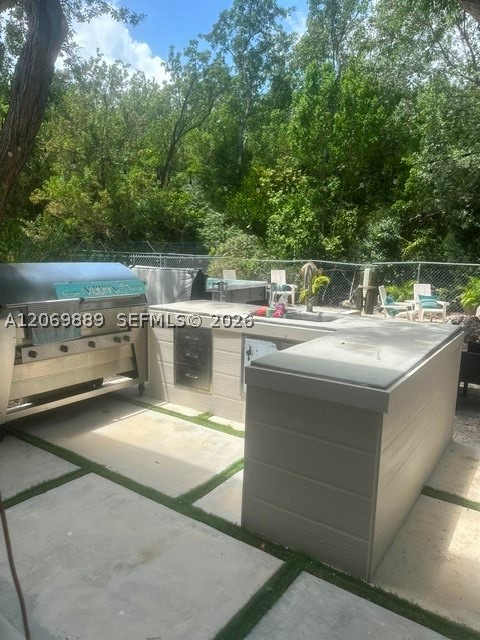 1 Meridian Ave 1 Property Photo 10