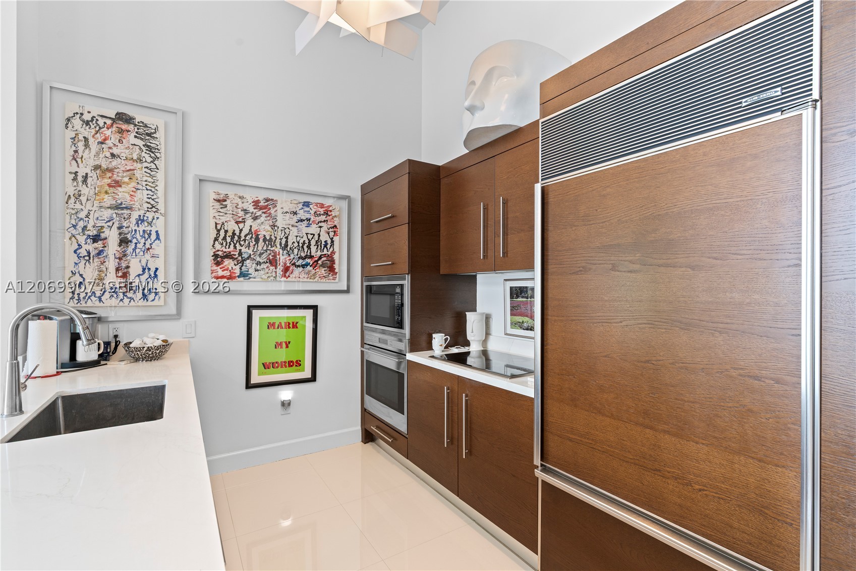 465 Brickell Ave 4106 Property Photo 7