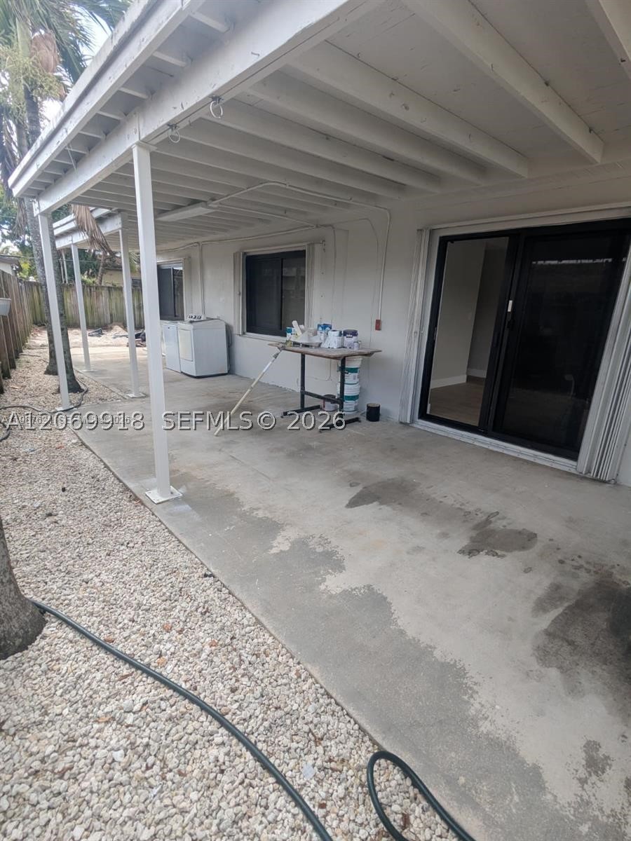 630 Se 3rd Pl Property Photo 11