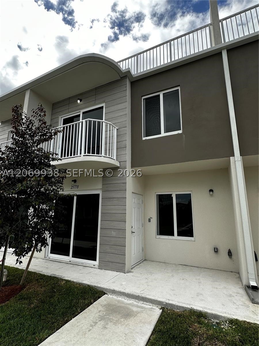 25778 SW 143rd Path 25778 Property Photo 1