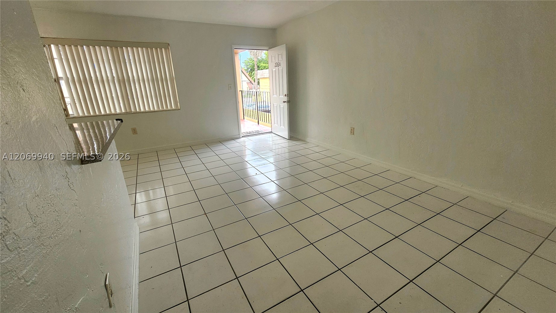 1230 W 54th St 226a Property Photo 11