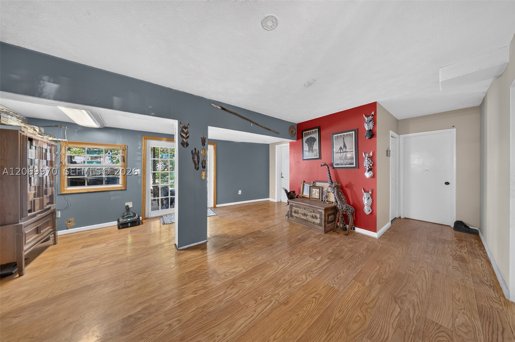 A12069970 Property Photo 14