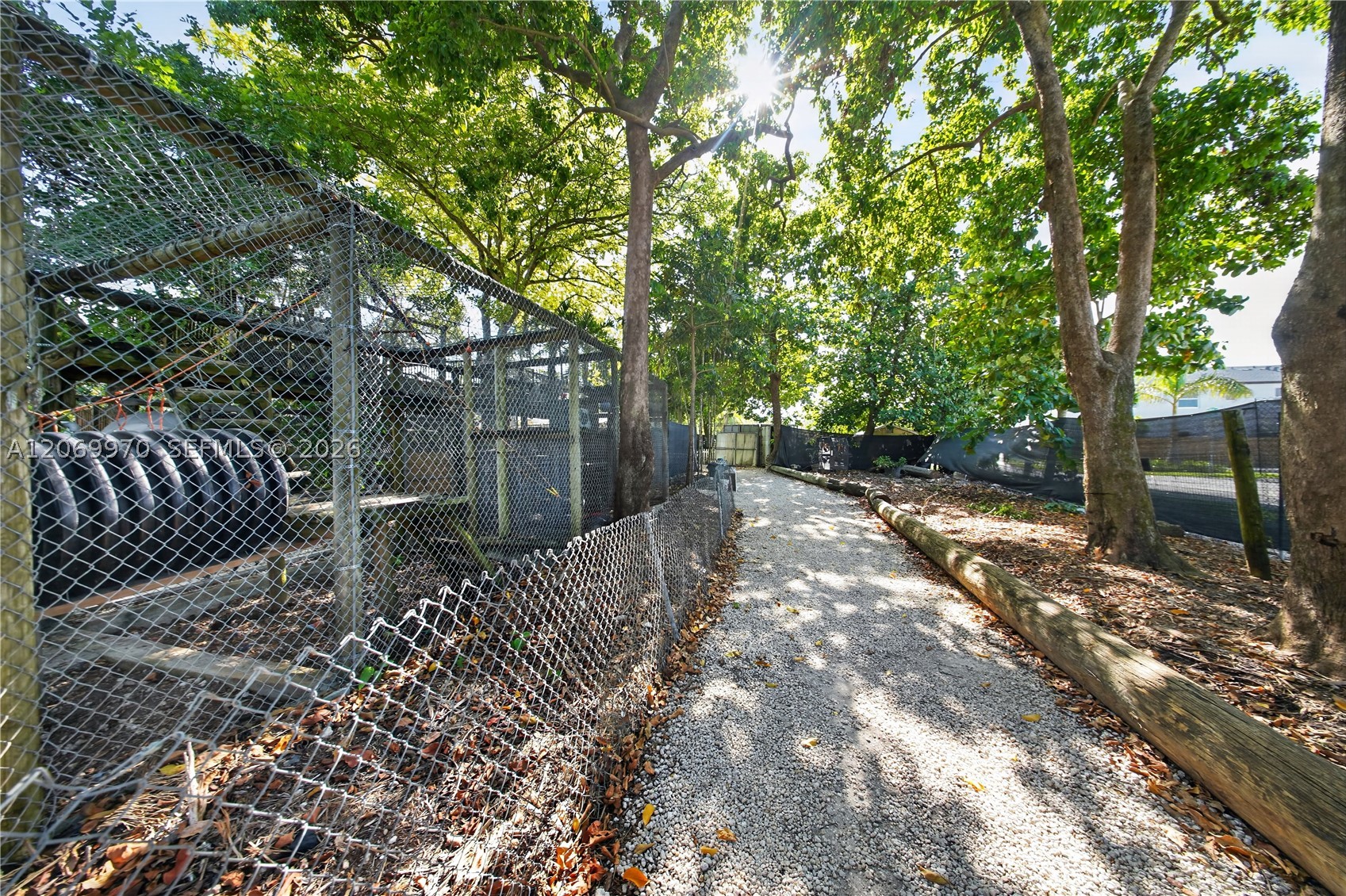 A12069970 Property Photo 28