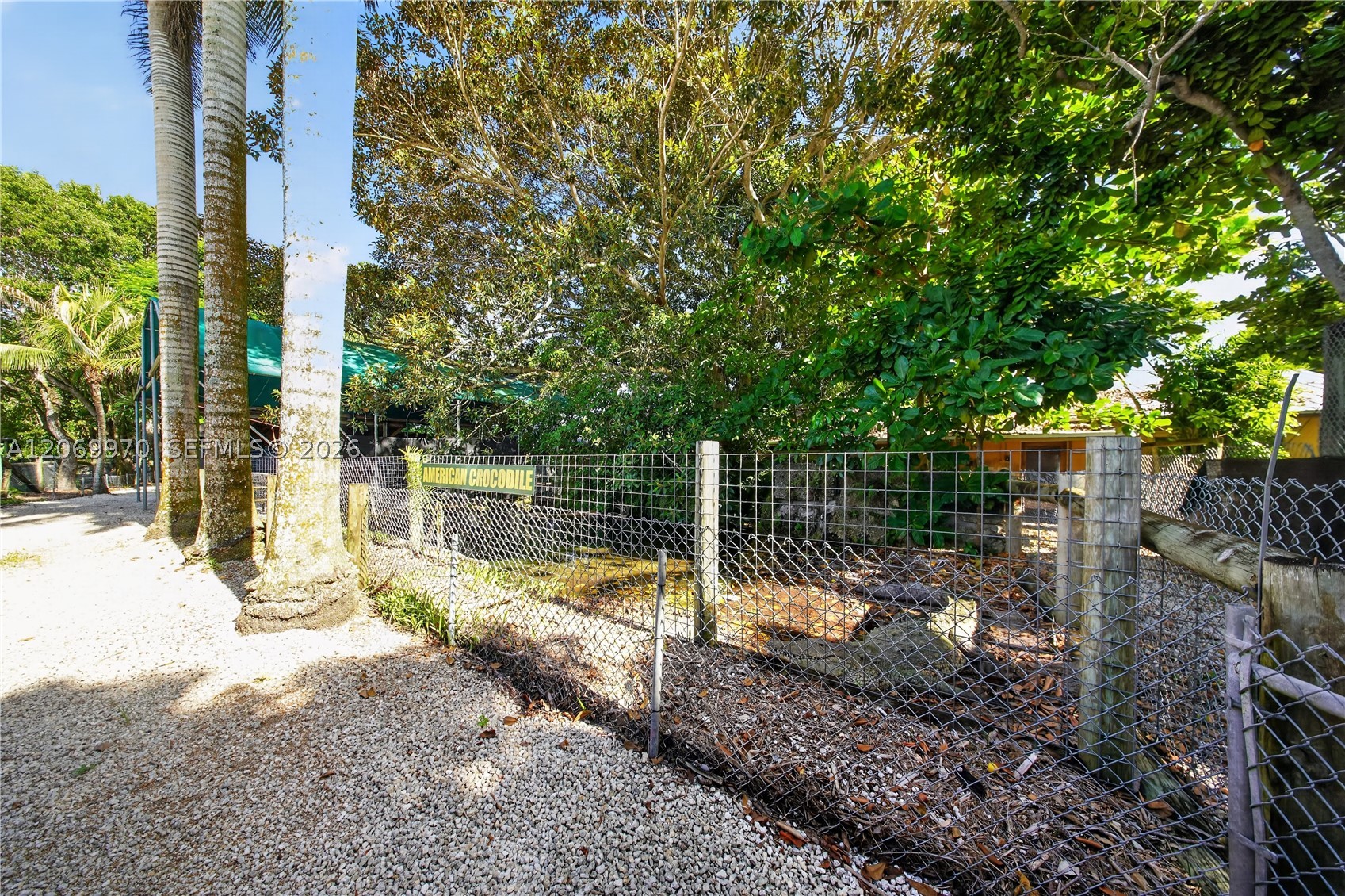 A12069970 Property Photo 29