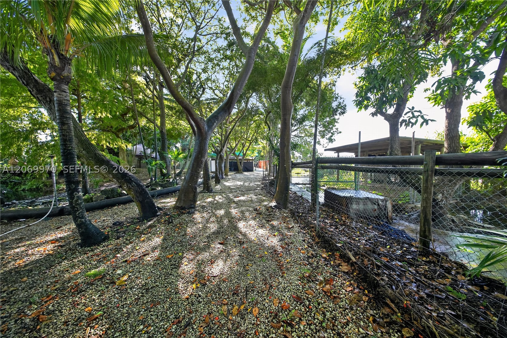 A12069970 Property Photo 36