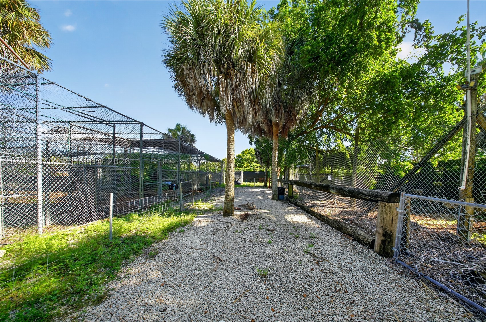 A12069970 Property Photo 40