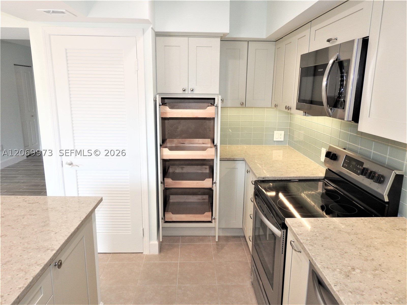 8401 Sw 107th Ave 211e Property Photo 8