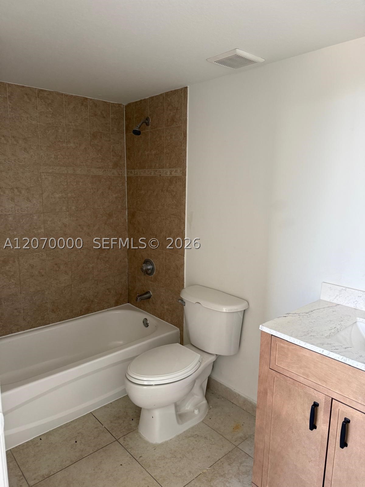 2647 Nw 25th Ave 210 Property Photo 4