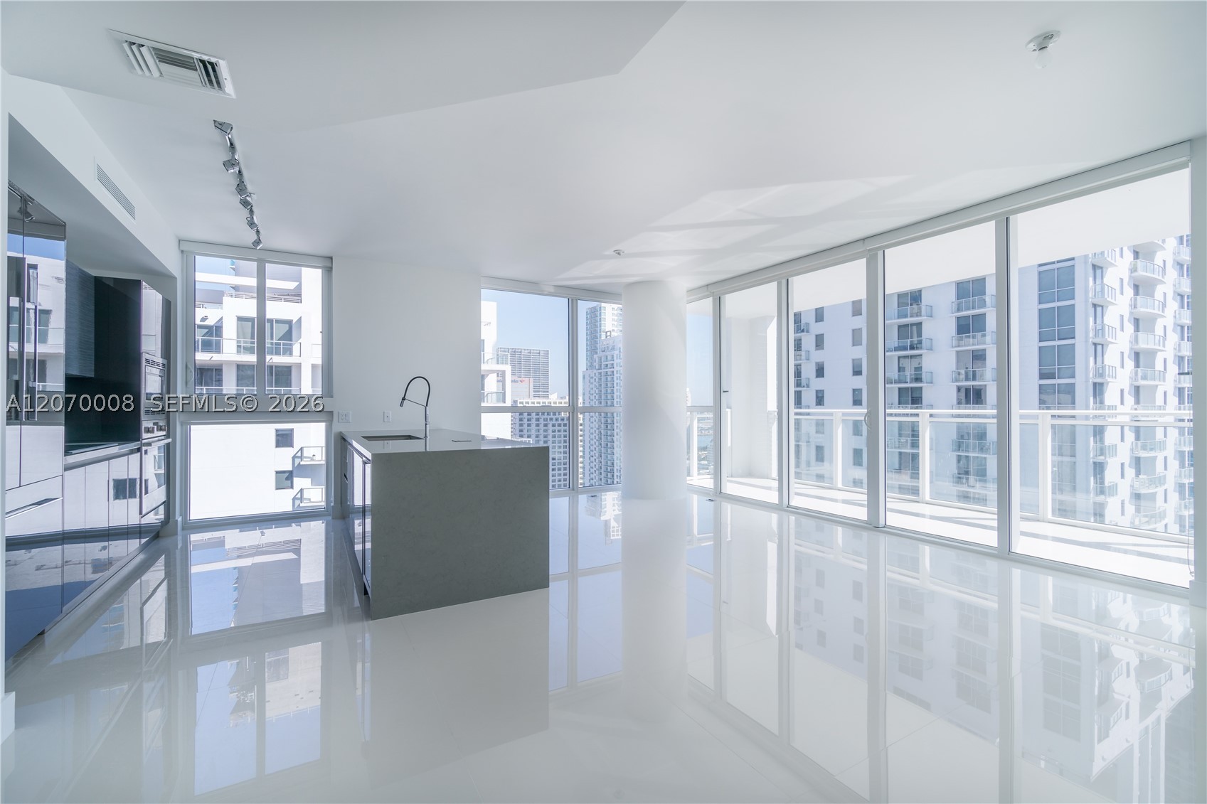 1080 Brickell Ave 3406 Property Photo 3