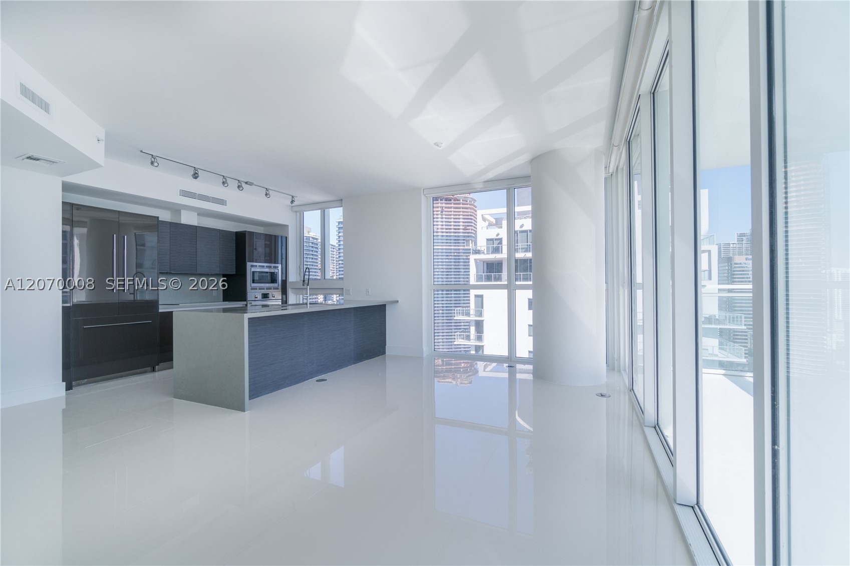 1080 Brickell Ave 3406 Property Photo 4