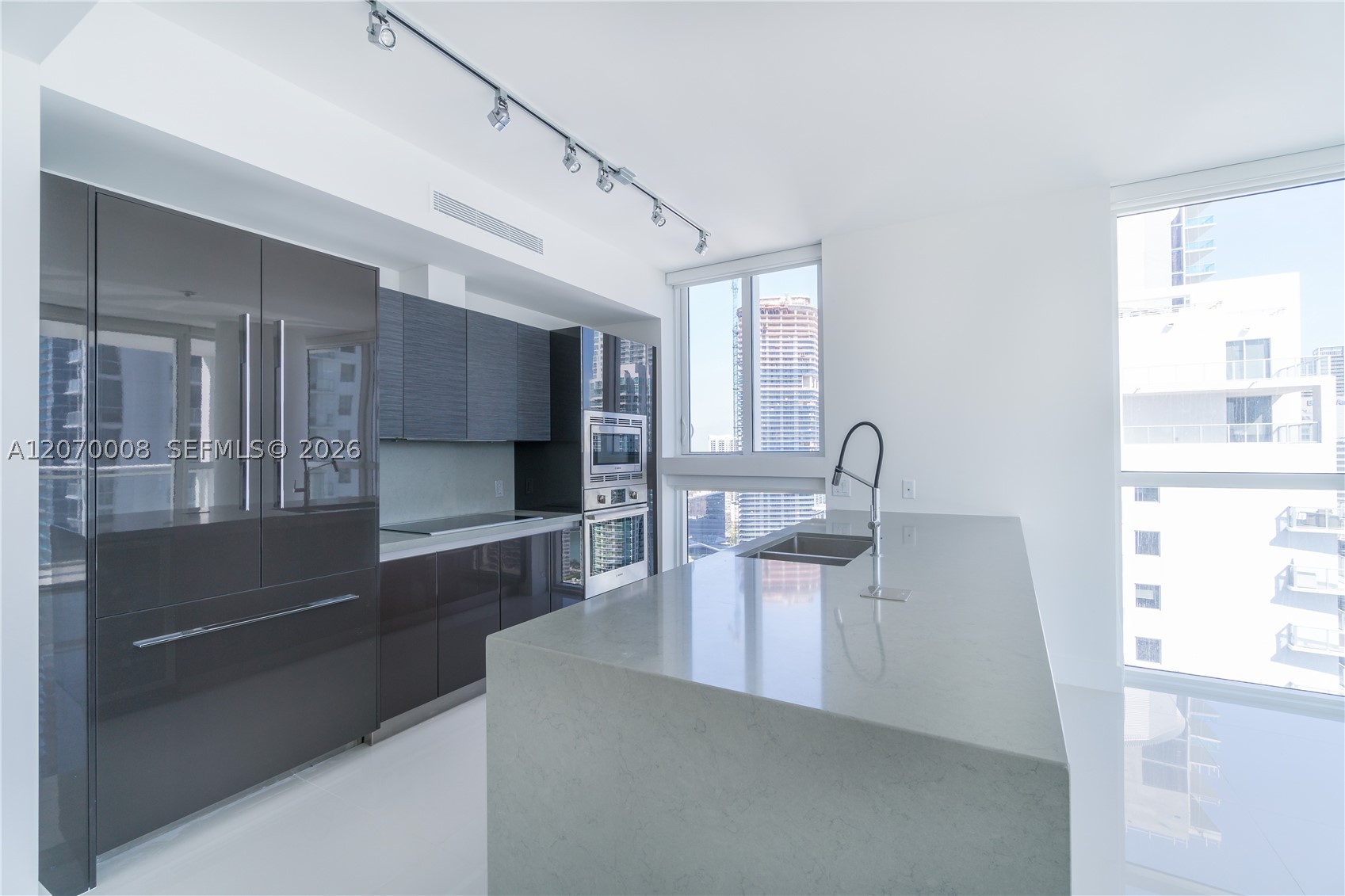 1080 Brickell Ave 3406 Property Photo 6