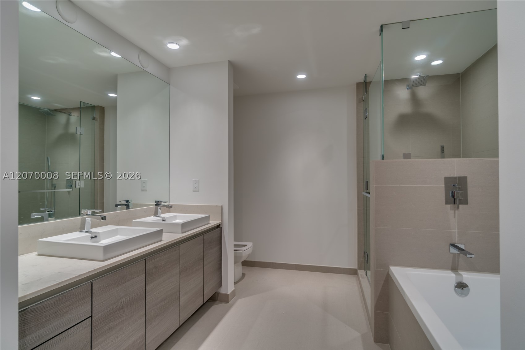 1080 Brickell Ave 3406 Property Photo 15