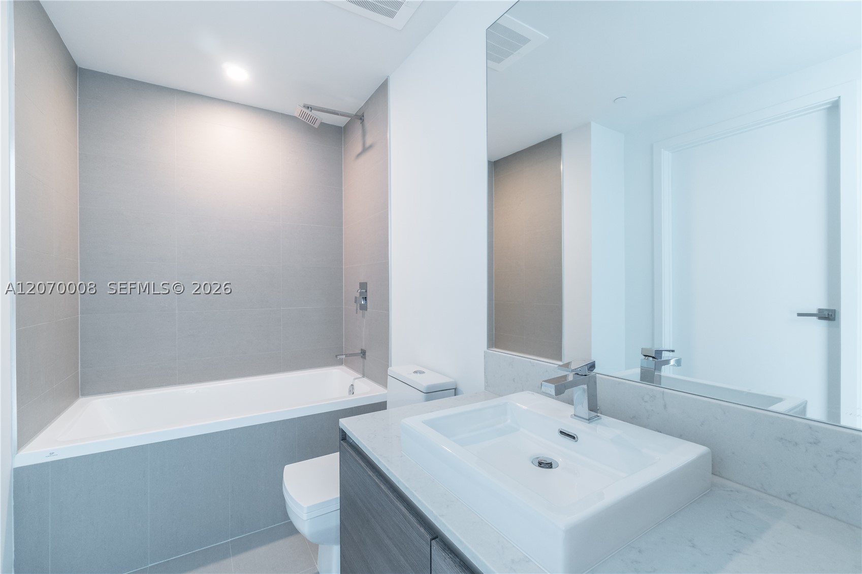 1080 Brickell Ave 3406 Property Photo 19