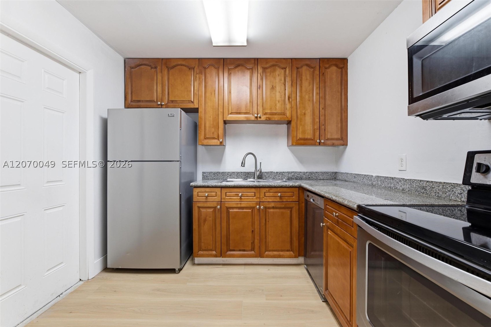 15205 Ne 6th Ave D305 Property Photo 4
