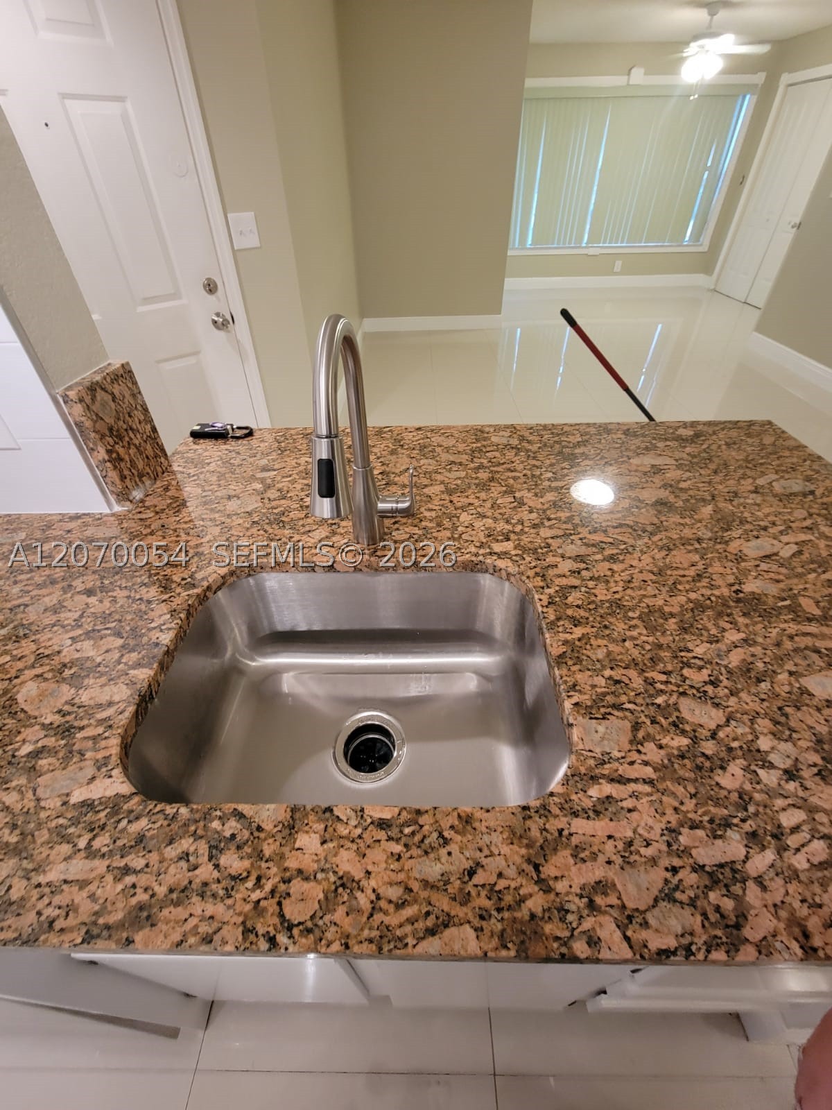2826 S University Dr 3101 Property Photo 6