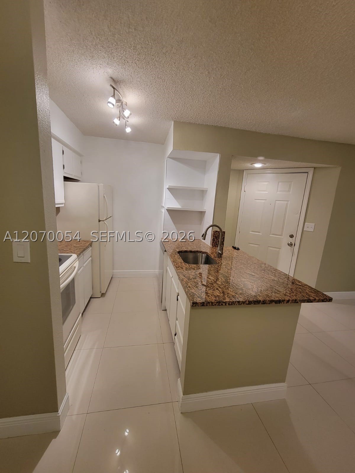 2826 S University Dr 3101 Property Photo 7