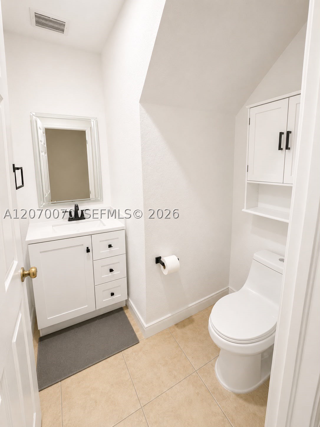 A12070070 Property Photo 8