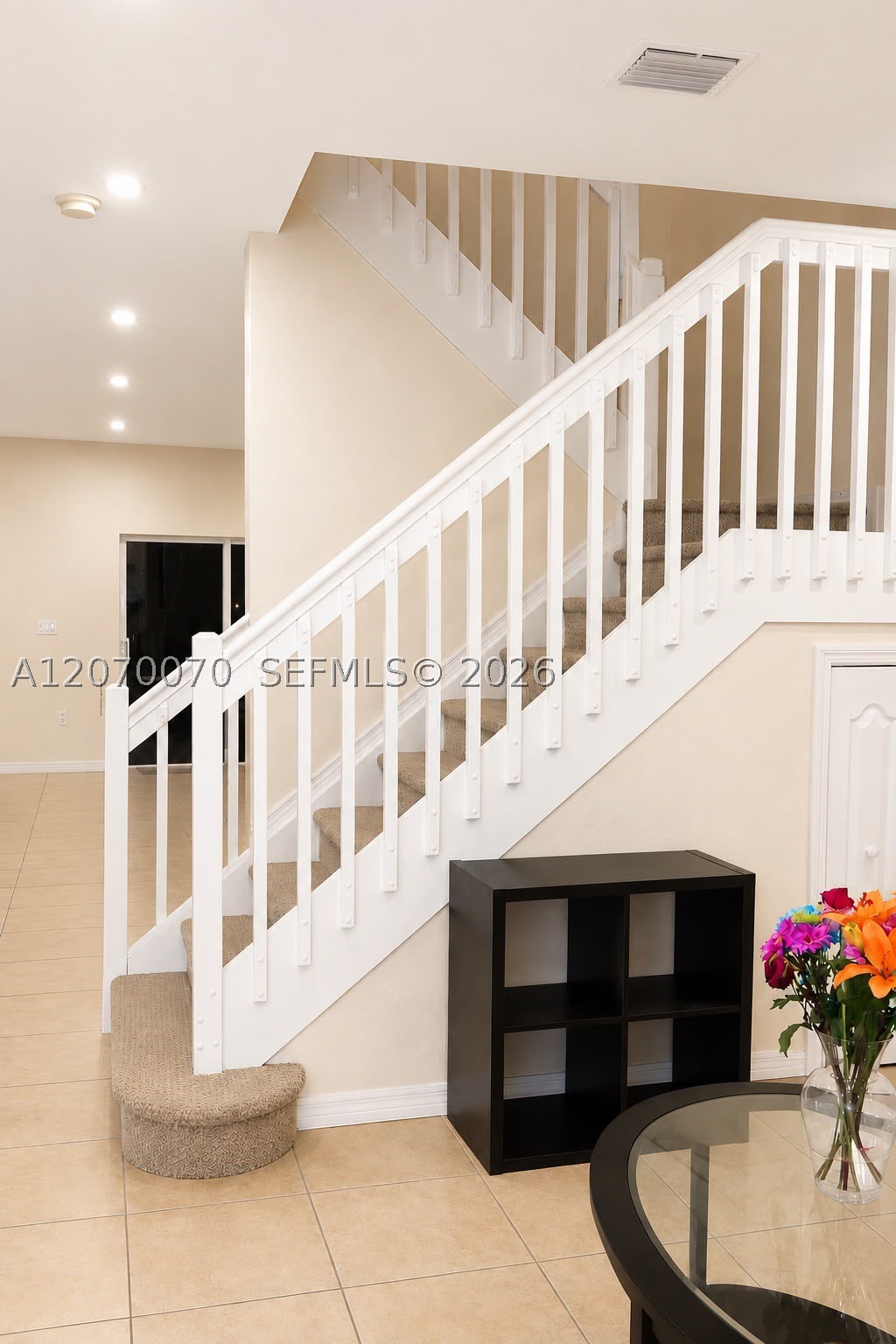 A12070070 Property Photo 9