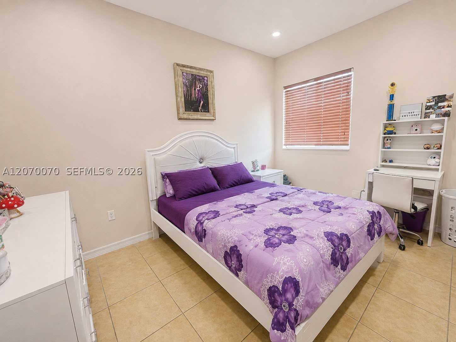 A12070070 Property Photo 13