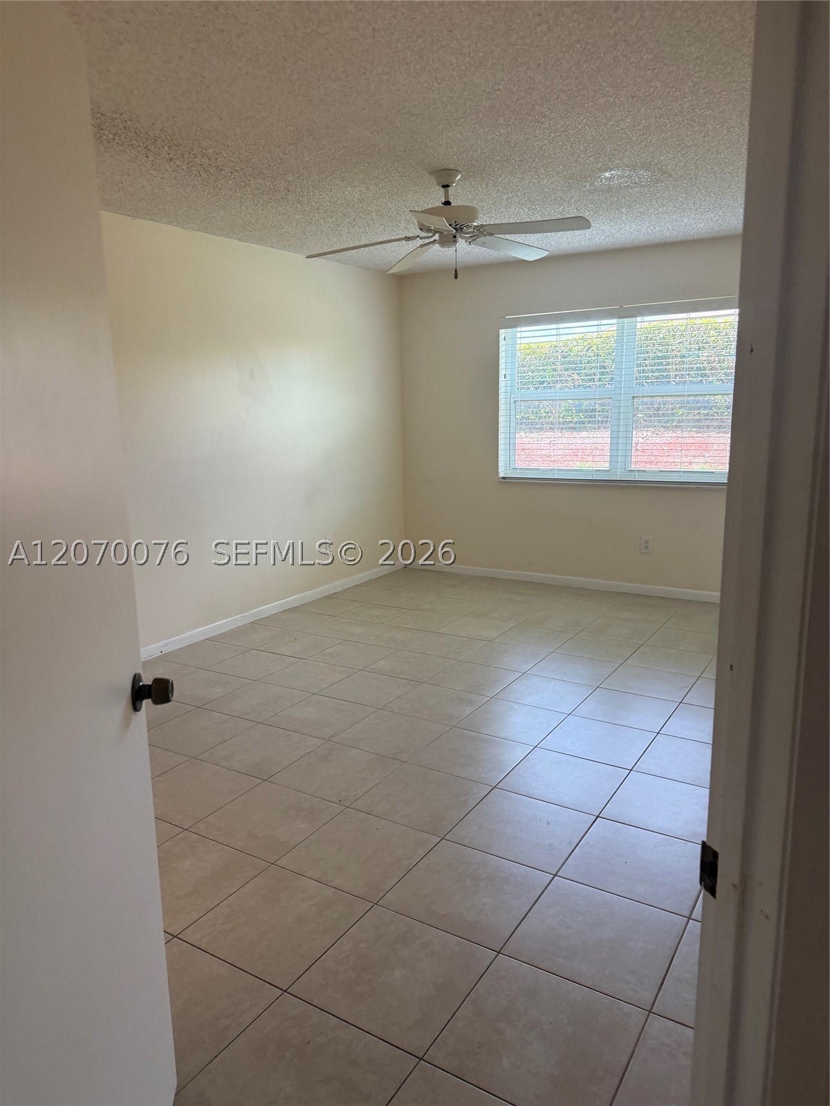 2255 Se 27th Dr 102-e Property Photo 6