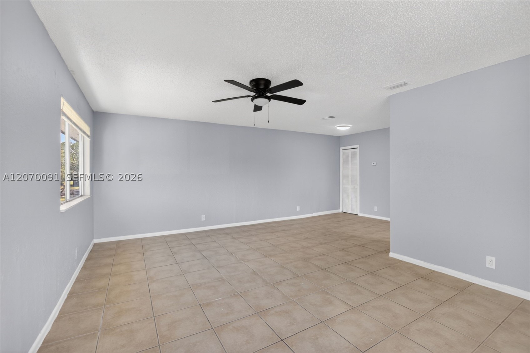 2201 Catherine Dr 3 Property Photo 8