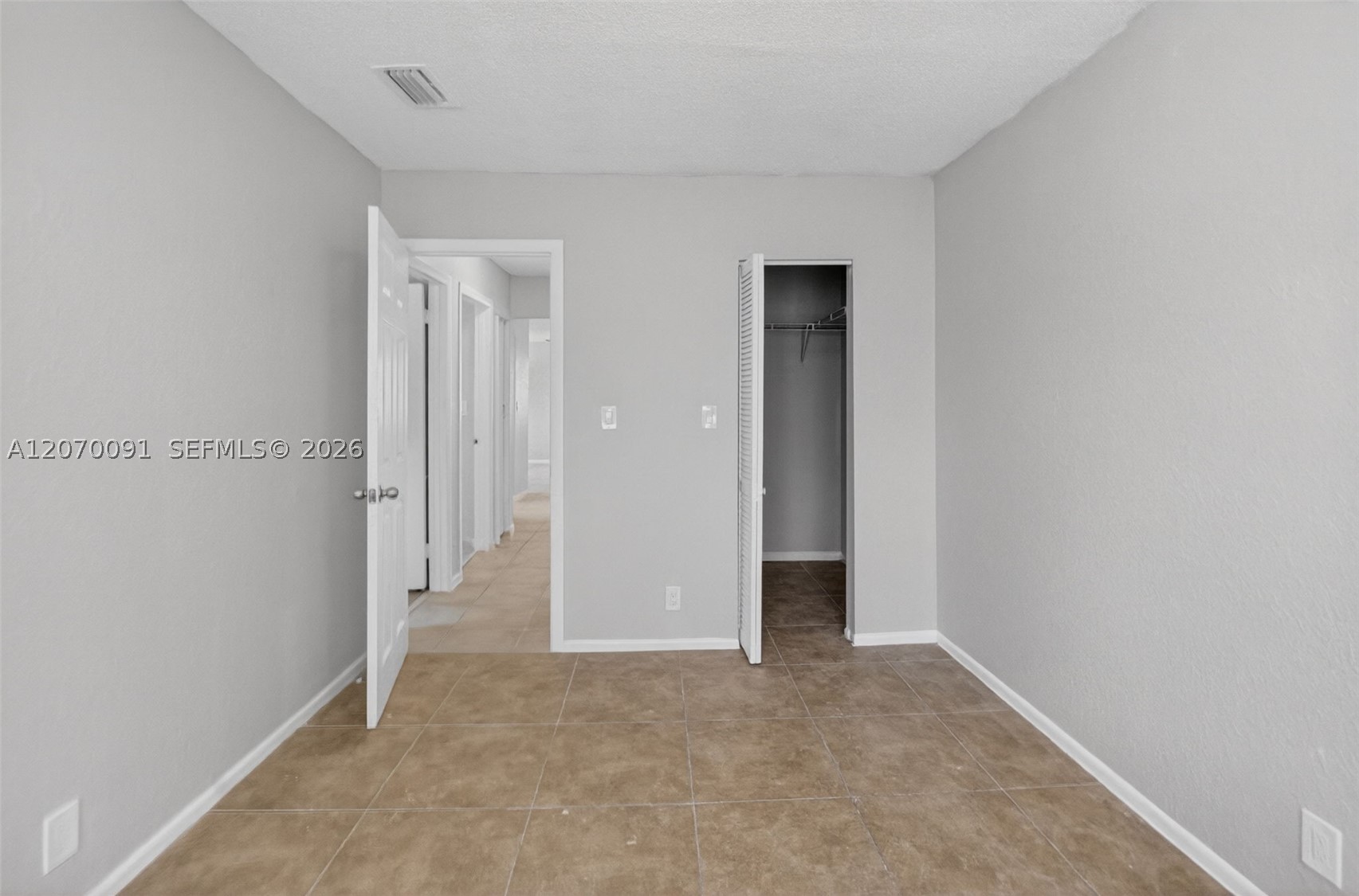 2201 Catherine Dr 3 Property Photo 20