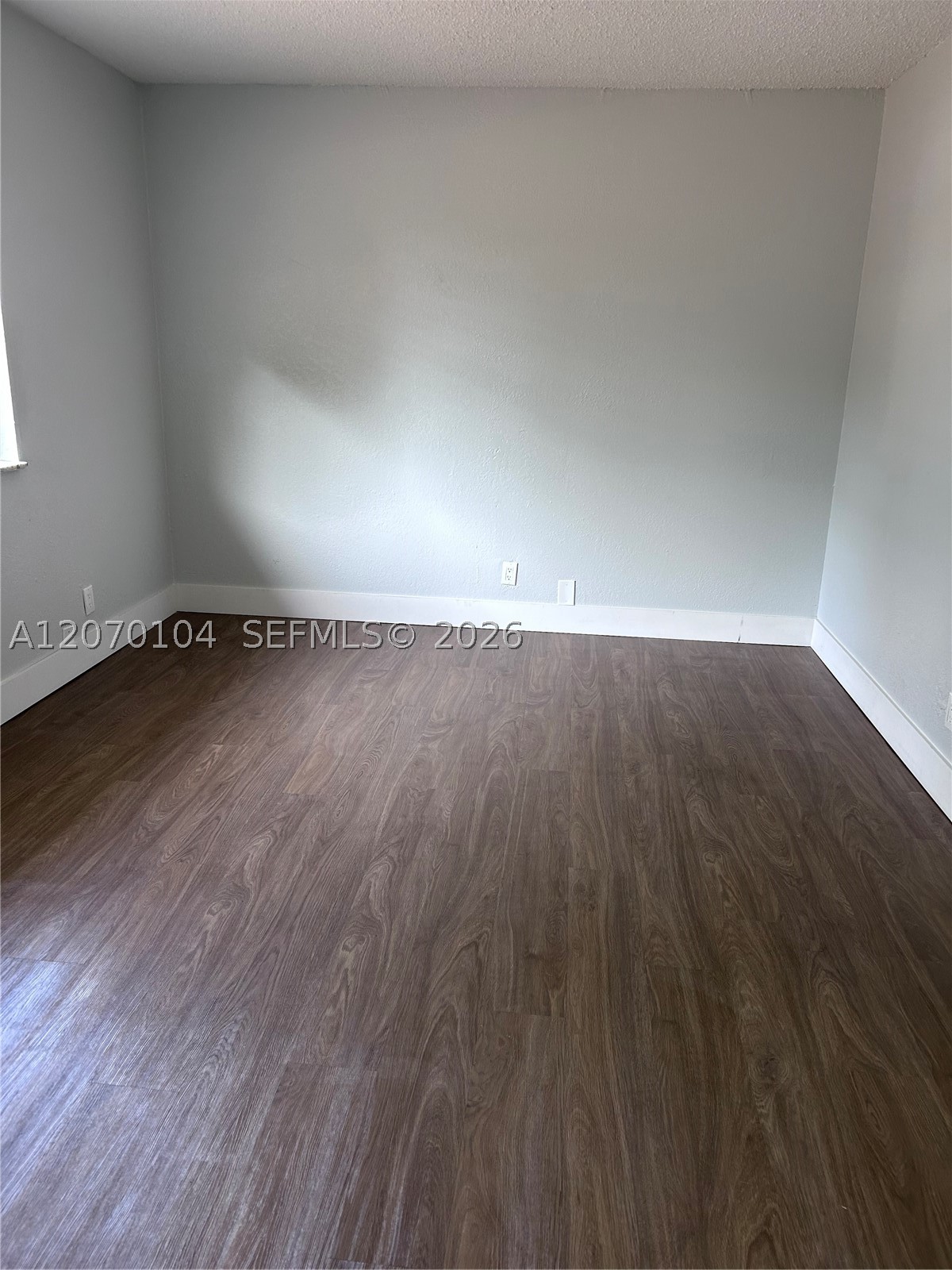 2181 Catherine Dr 2 Property Photo 4