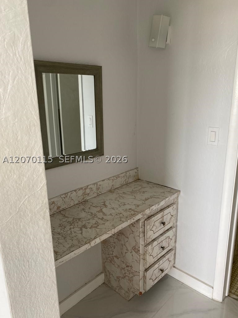 2859 Leonard Dr G408 Property Photo 7