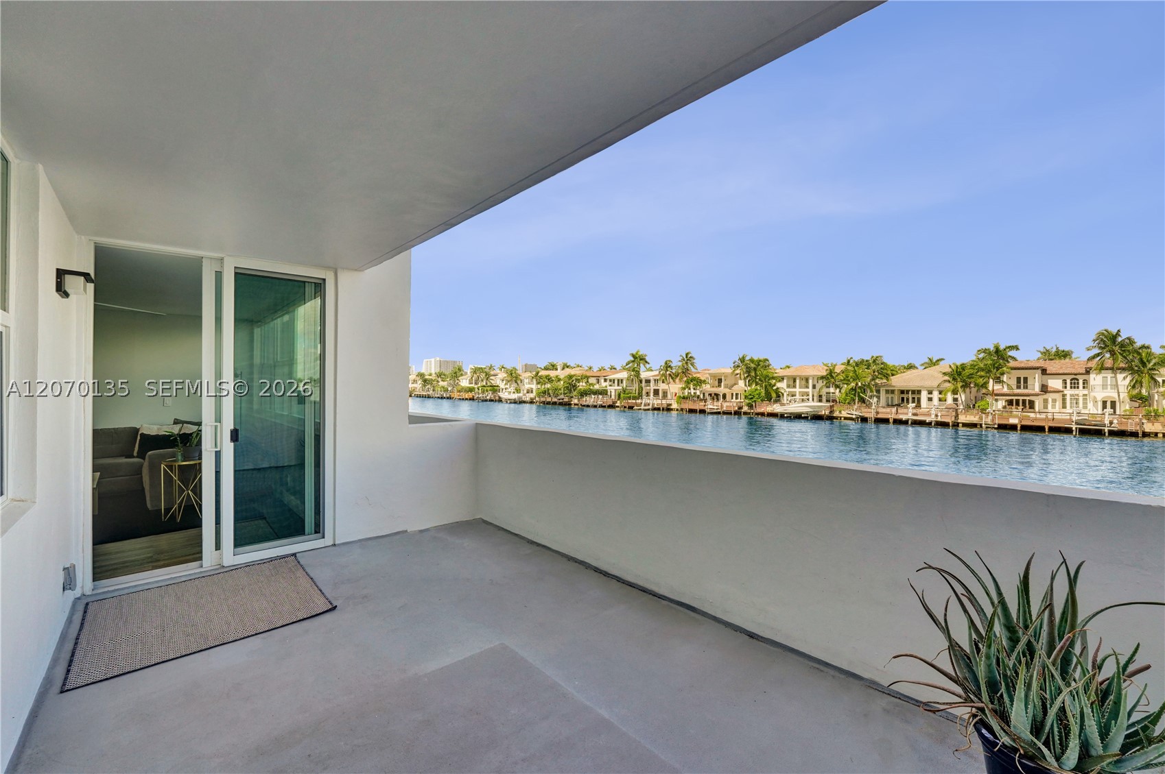 1400 S Ocean Dr 205 Property Photo 33