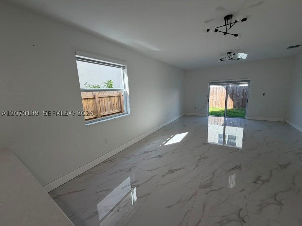 1409 Se 26th Ter 1409 Property Photo 4