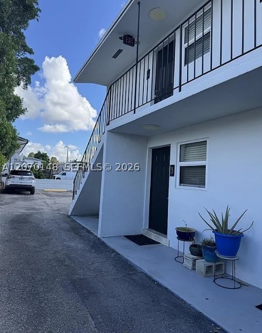 3181 Sw 18th St 2 Property Photo 1