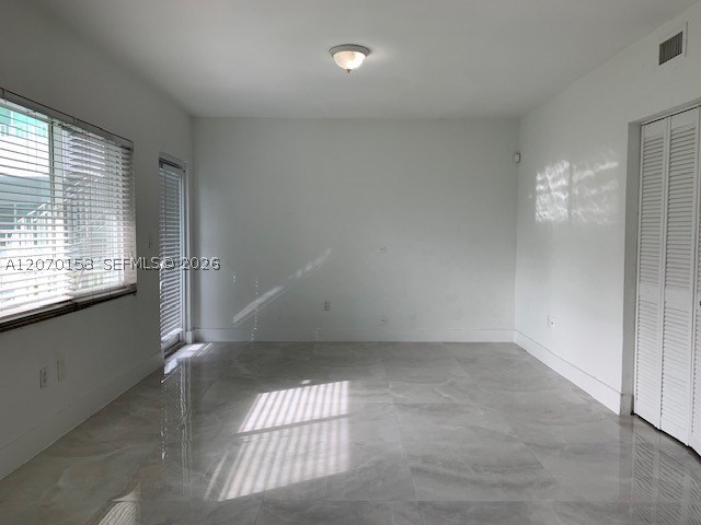 7207 Bay Dr 23 Property Photo 9
