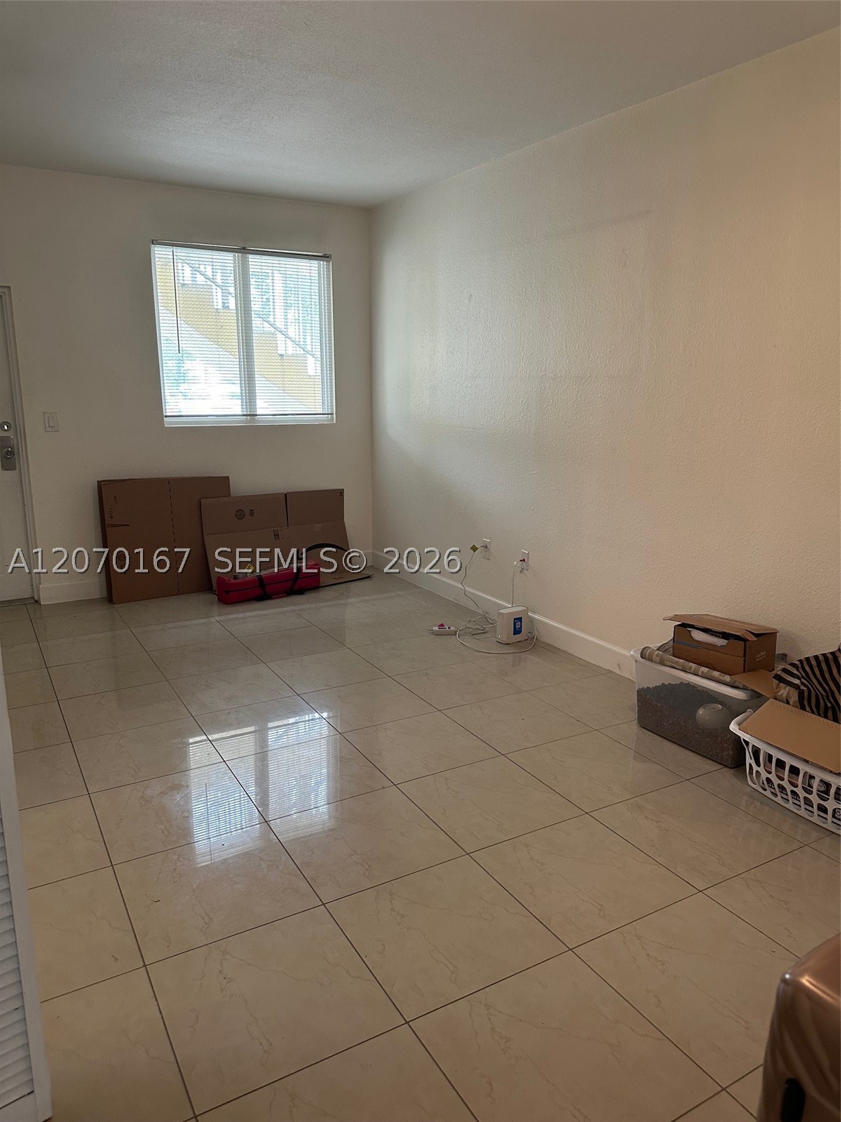 2551 SE 16th Ter 103 Property Photo 1