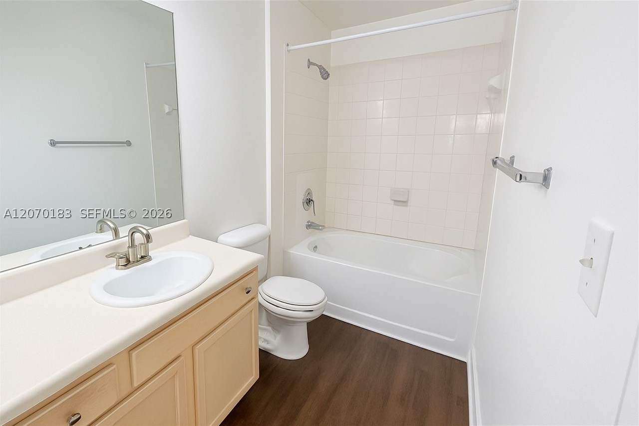 6001 Sw 70th St 625 Property Photo 6
