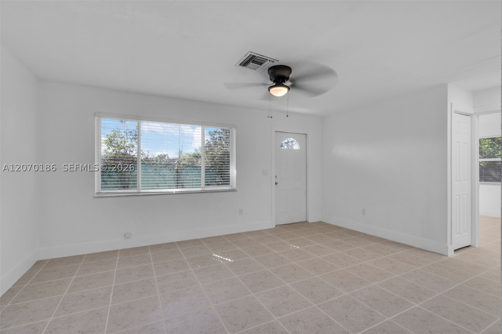 124 Se 2nd Ter 1-2 Property Photo 6