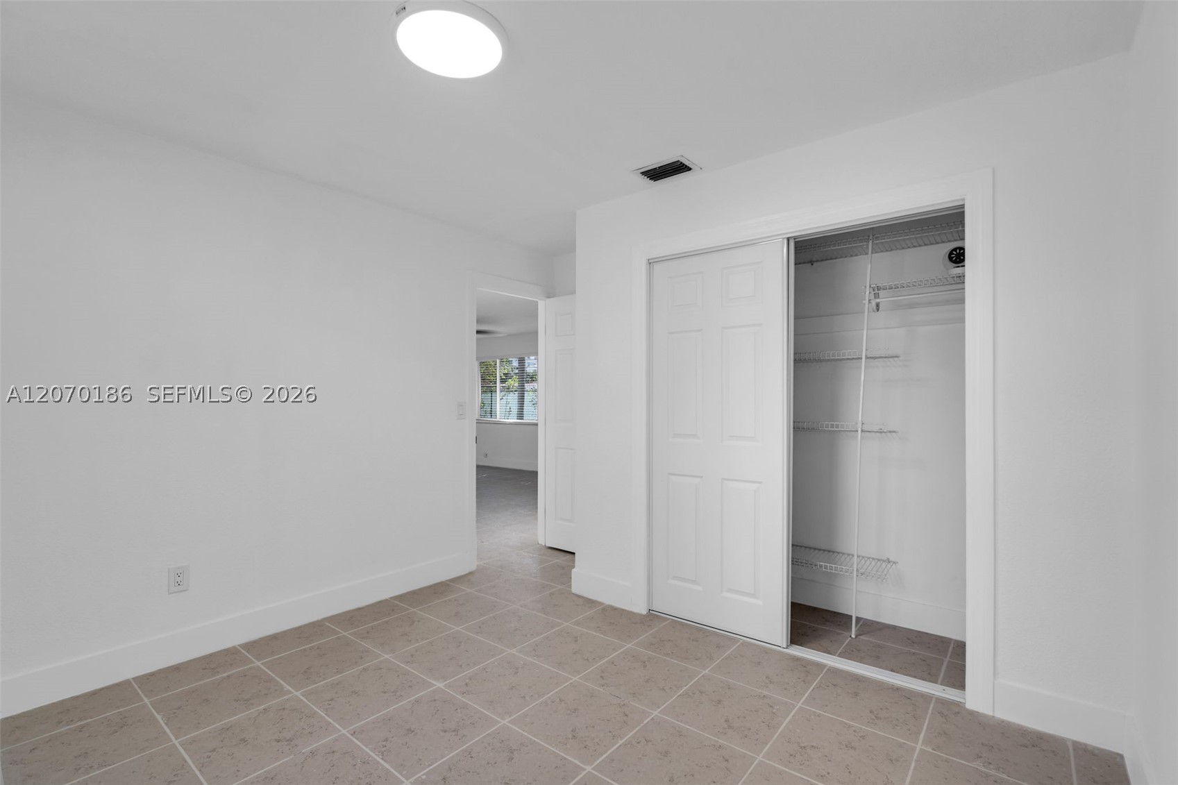 124 Se 2nd Ter 1-2 Property Photo 11