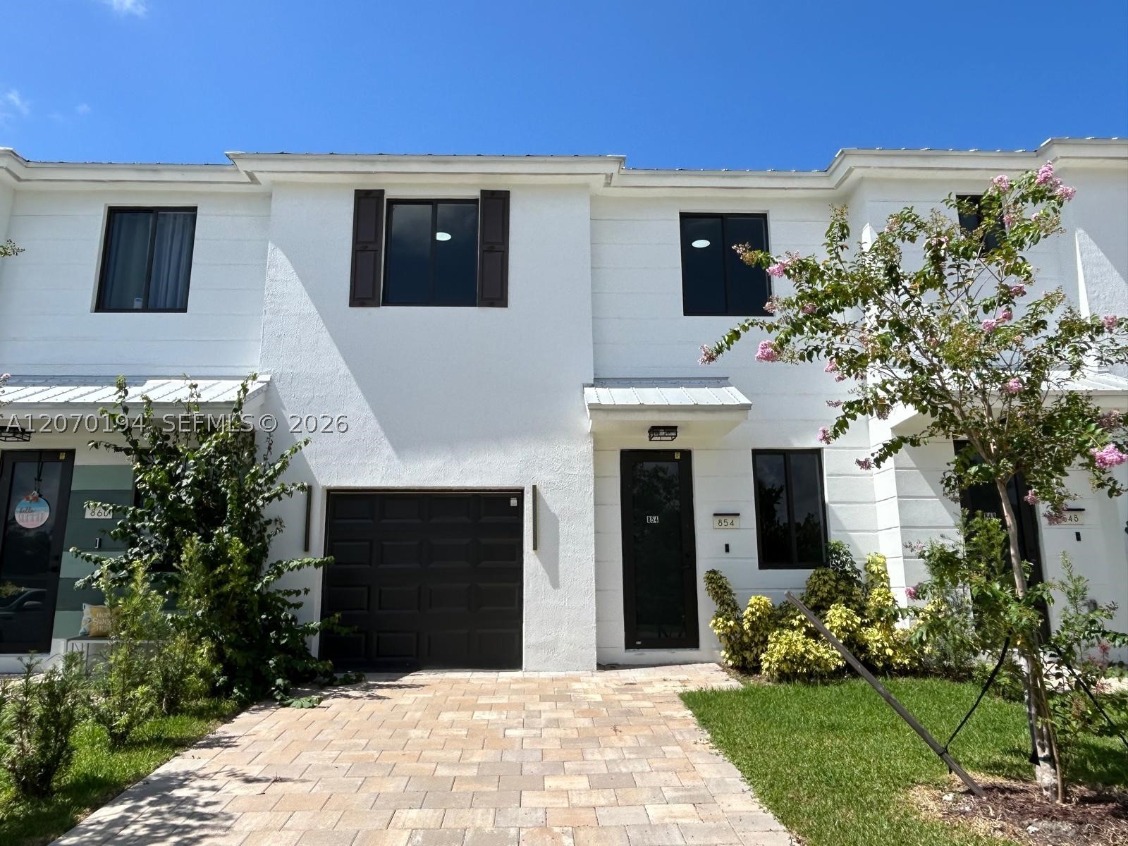 854 SW 1st St 0 Property Photo 1