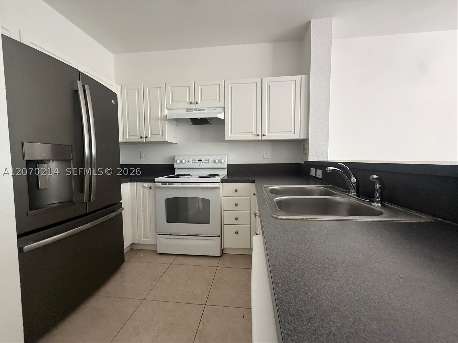 3360 Ne 14th Dr 210-30 Property Photo 4