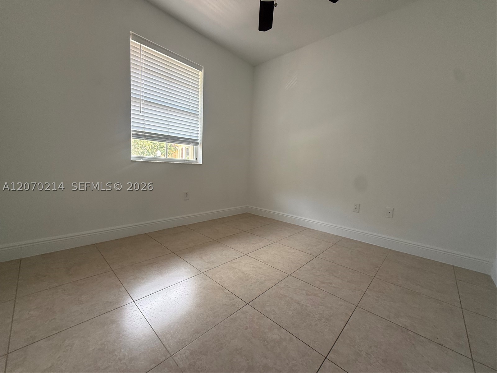 3360 Ne 14th Dr 210-30 Property Photo 9