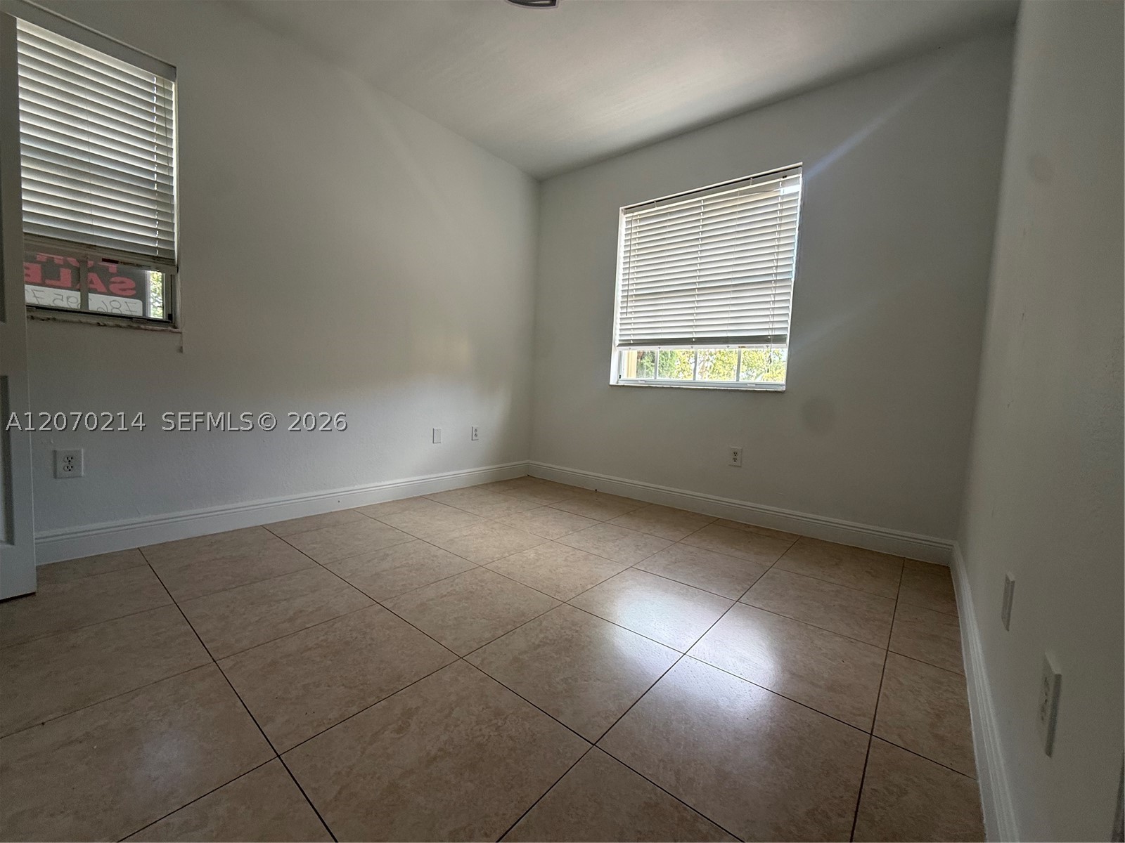 3360 Ne 14th Dr 210-30 Property Photo 10