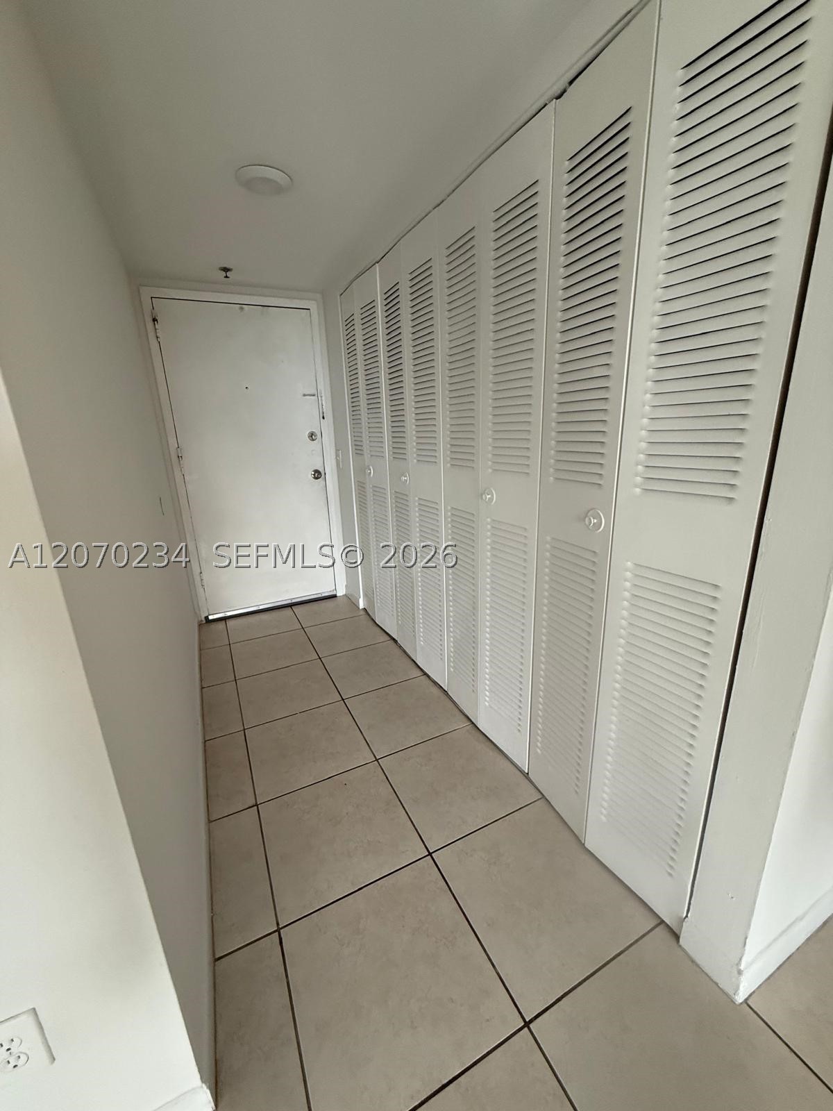 2075 Ne 164th St 302 Property Photo 12