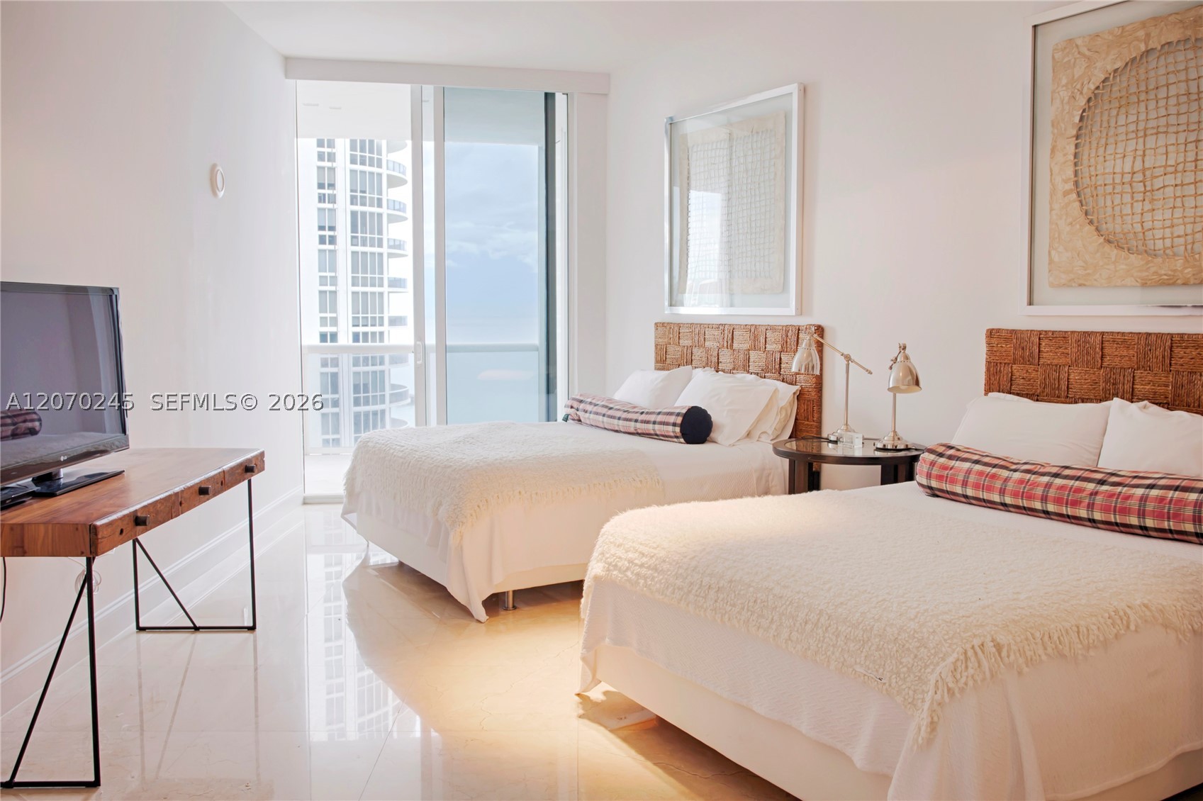 15811 Collins Ave 2303 Property Photo 10